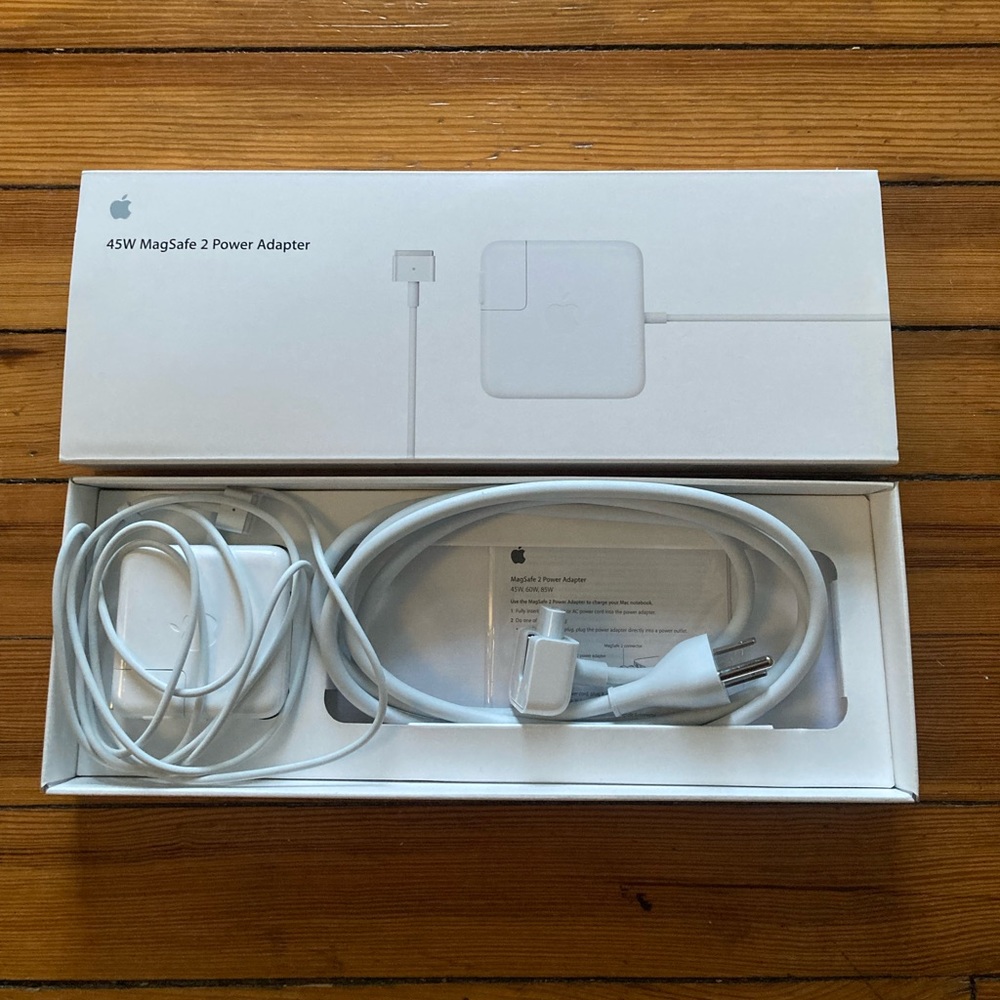 Apple 45W MagSafe 2 Power Adapter